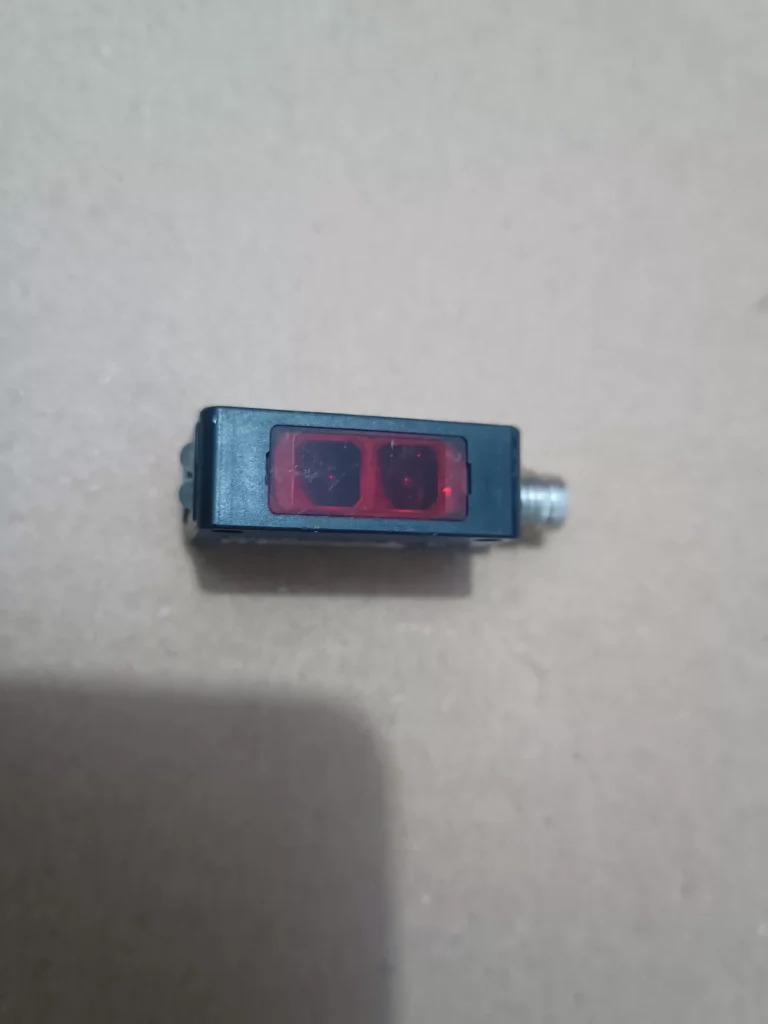 SICK WT100-2P4439 Sensor thumbnail
