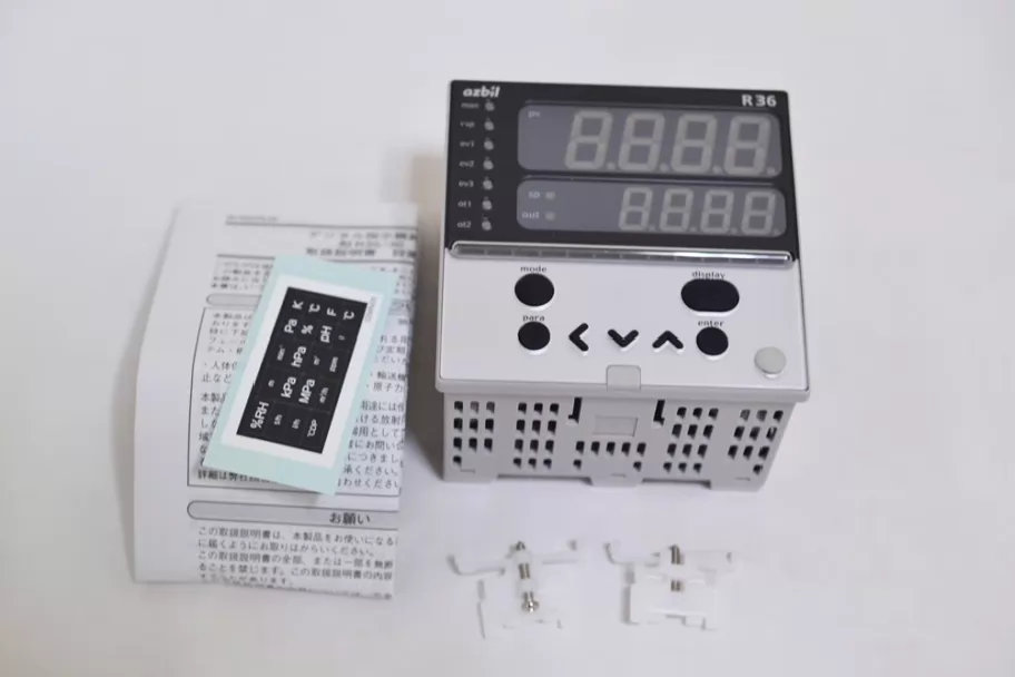 Azbil R36TR1UA2300 Controller thumbnail