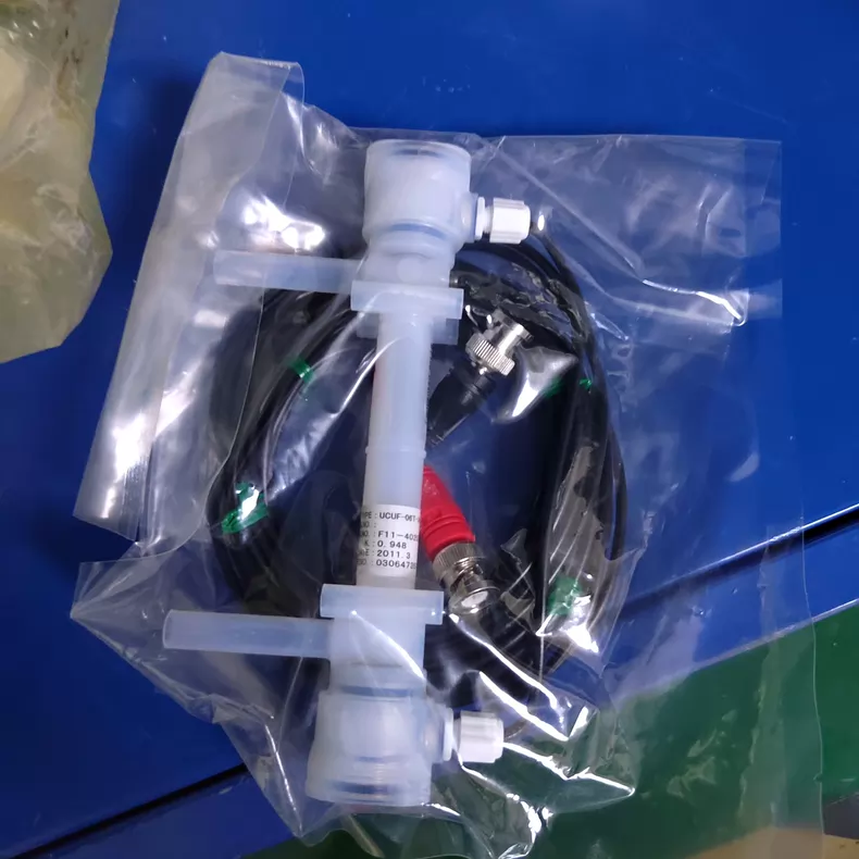 TOKYO KEISO UCUF-06T-300 Flow Meter thumbnail