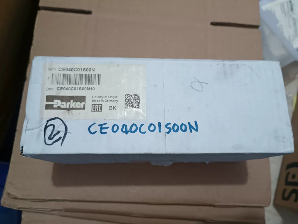 Parker CE040C01S00N Valve