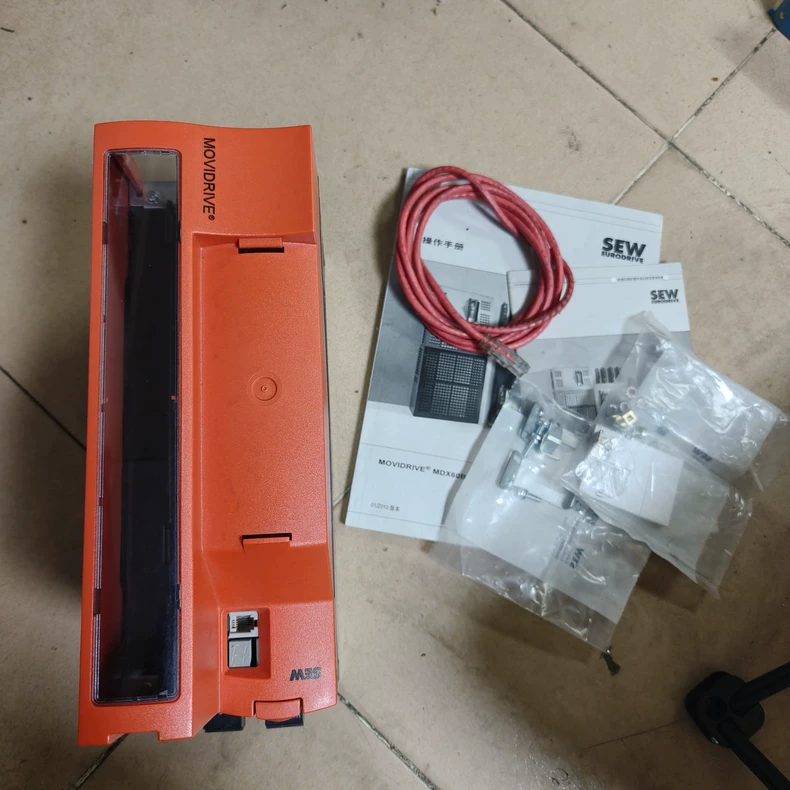 SEW-EURODRIVE Variable Frequency Drive MDX61B0030-5A3-4-0T