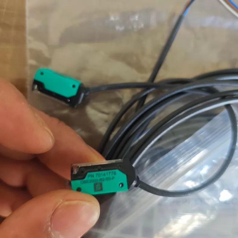 Pepperl+Fuchs Sensor OBE2000-R2-SE0-P