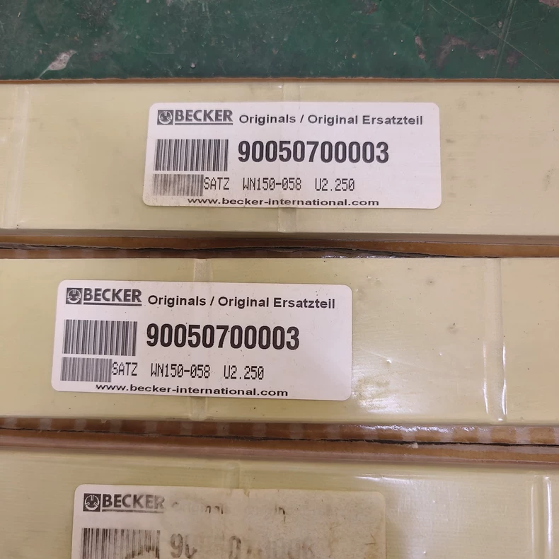 Becker Vacuum Pump Rotary Vane U2.250 / 9005070 thumbnail