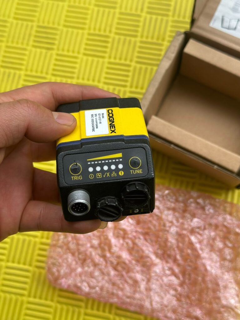 Cognex DM362X Barcode Reader thumbnail