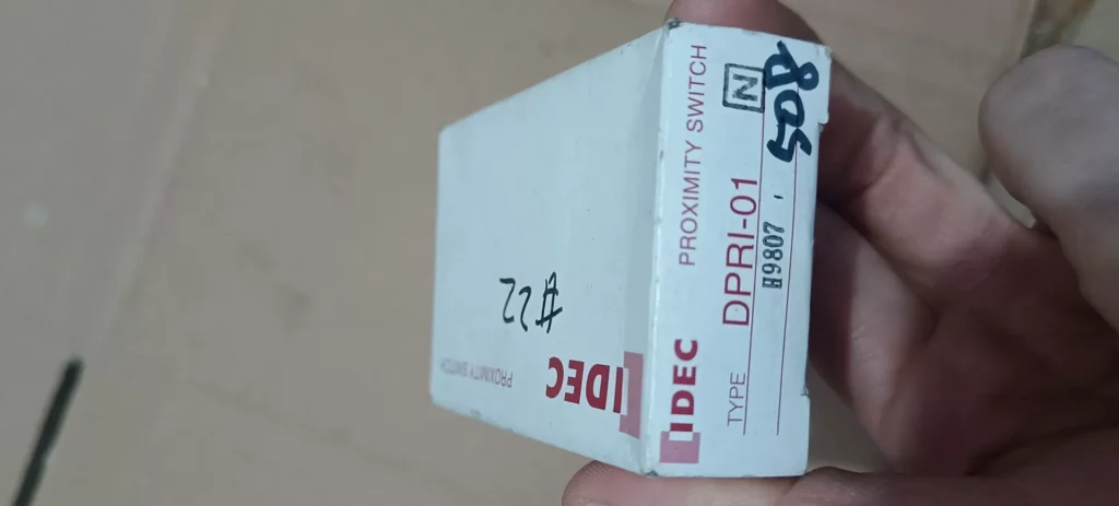 IDEC DPRI-01 Proximity Sensor
