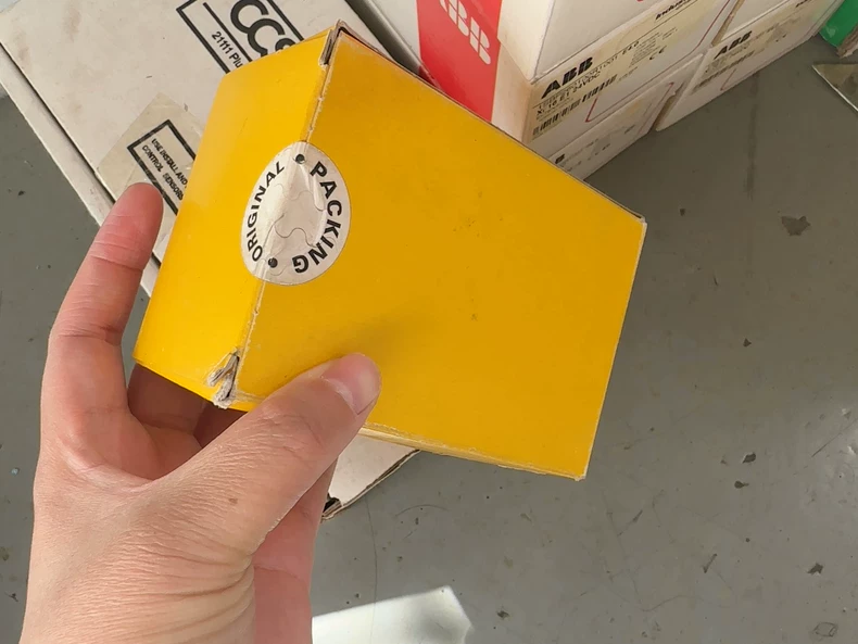 Turck MS27-R Safety Relay
