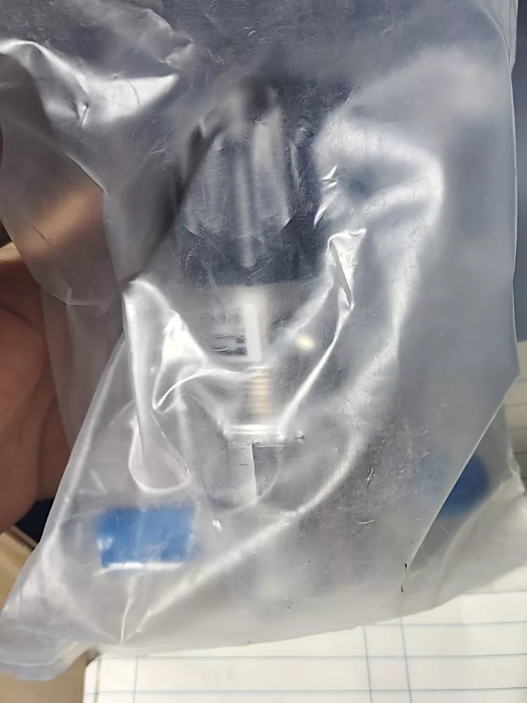Parker 69-110W2PFSMM Pneumatic Valve thumbnail