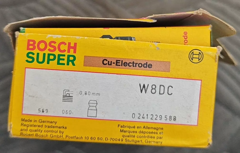 Bosch W8DC Spark Plug thumbnail