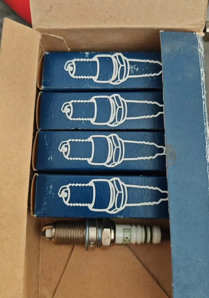 Bosch FR7LDC Spark Plug thumbnail