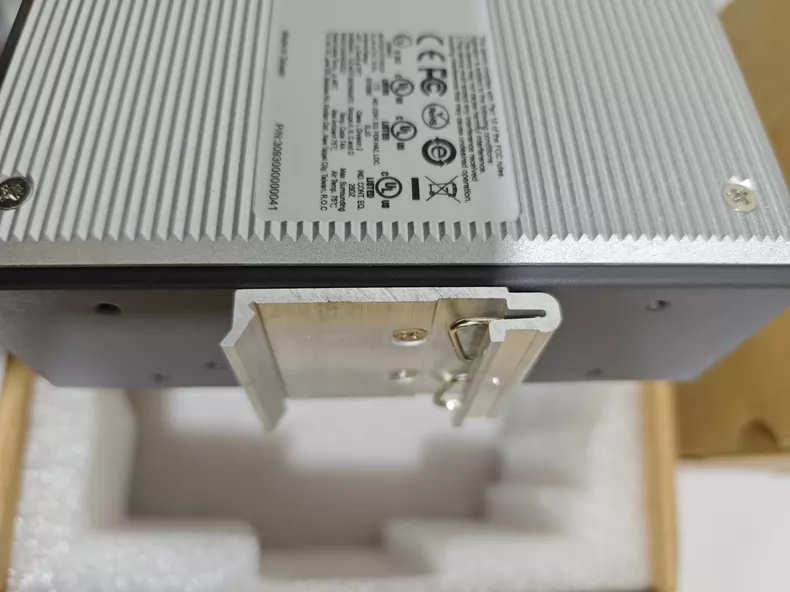 Moxa EDS-308-T Unmanaged Ethernet Switch