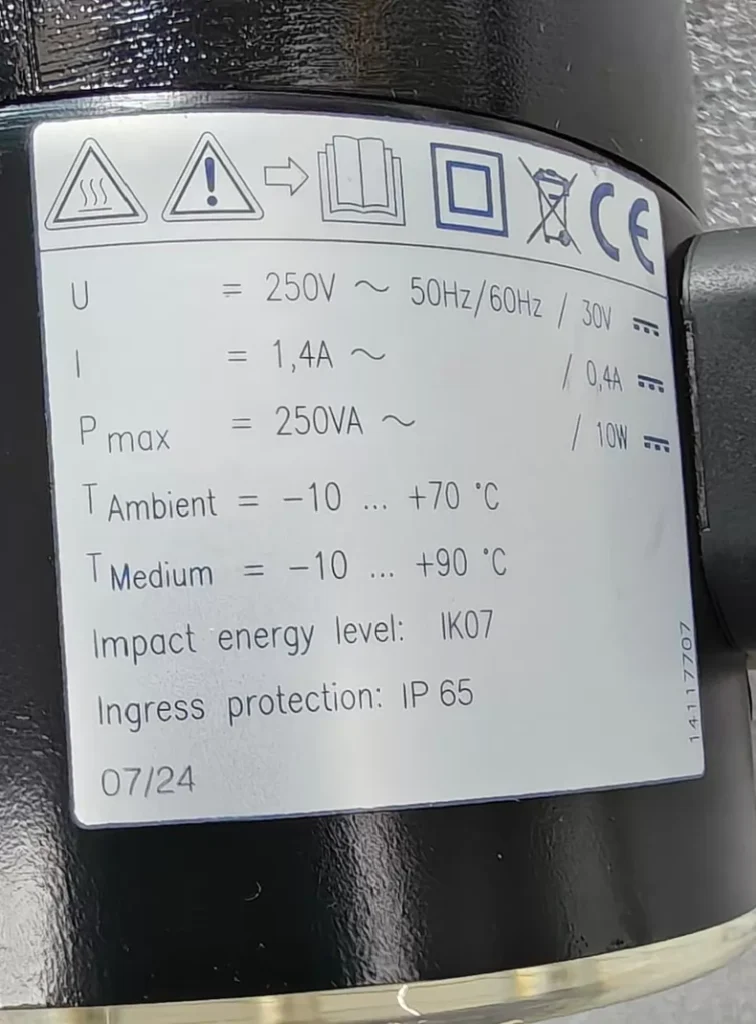 wika DPGS40.100-E Switch