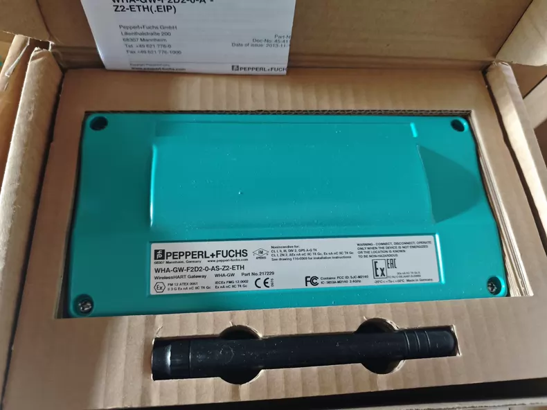 Pepperl+Fuchs WHA-GW-F2D2-0-AS-Z2-ETH WirelessHART Gateway thumbnail