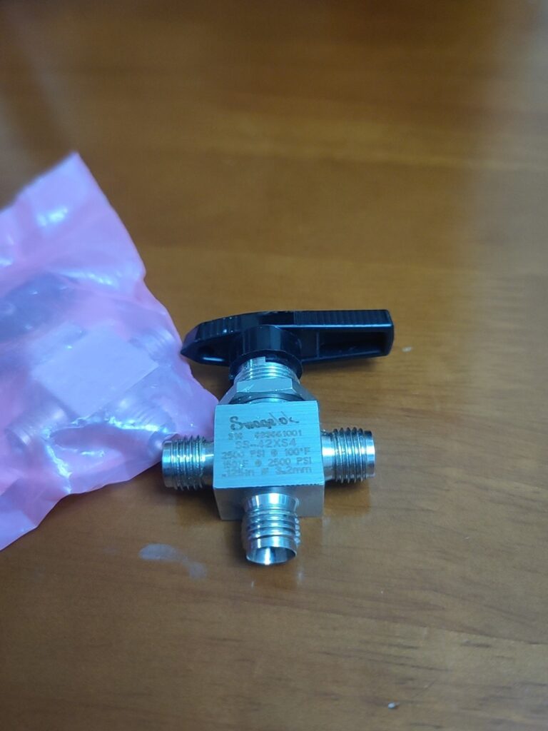 Swagelok SS-42XS4 Ball Valve