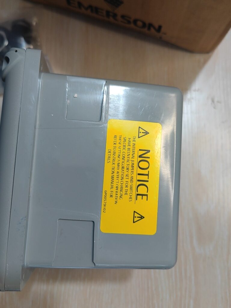 EMERSON 6888XI-1OXY-00-00-00-00-00 Transmitter thumbnail