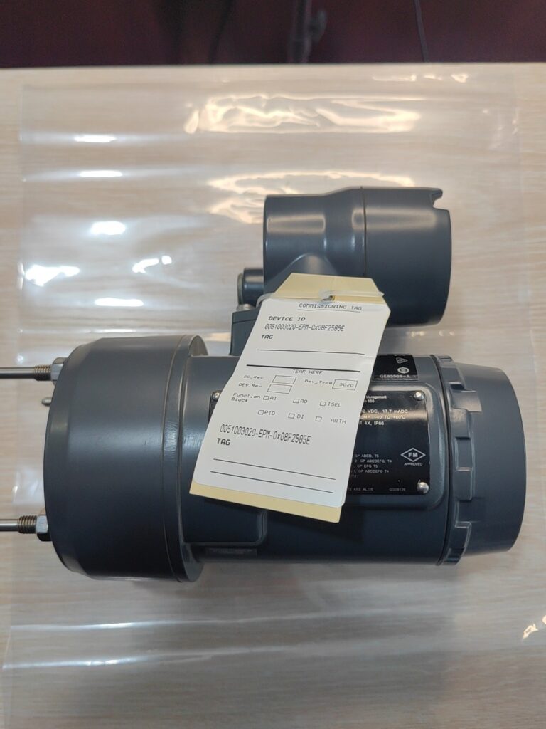 EMERSON DLC3020F Level Gauge thumbnail