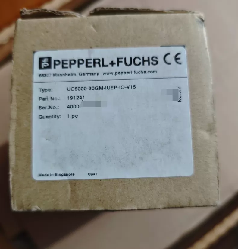 Pepperl+Fuchs Ultrasonic Sensor UC6000-30GM-IUEP-IO-V15 thumbnail