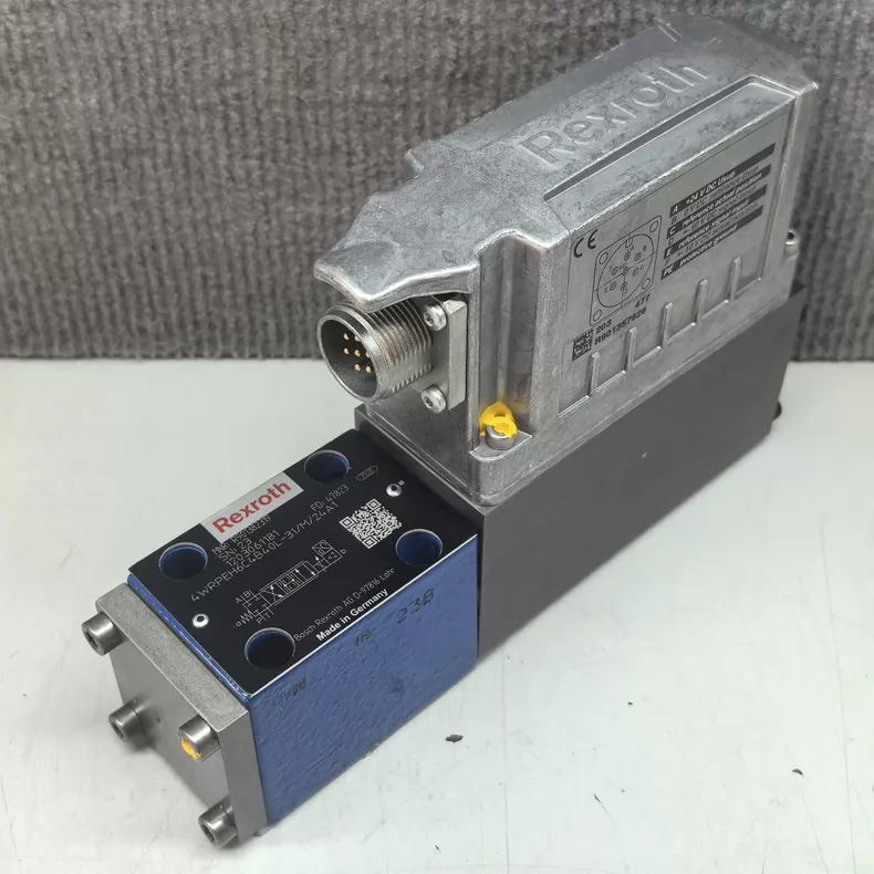 Bosch Rexroth 4WRPEH6C4B40L-31/M/24A1 Proportional Valve