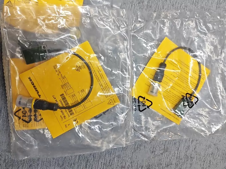 TURCK TB-Q08-0.15-RS4.47T RFID Controller thumbnail