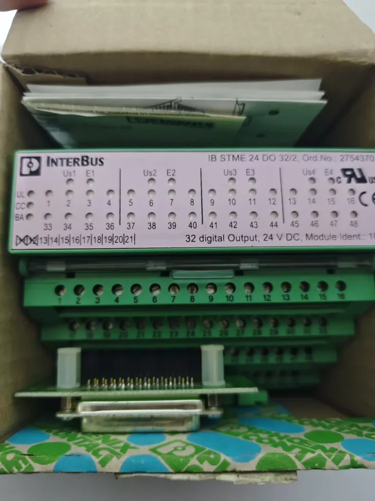 Phoenix Contact DO32/2 Digital Output Module thumbnail