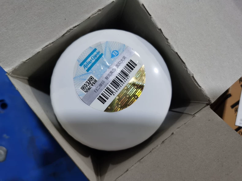 Atlas Copco 1614 Oil Filter thumbnail
