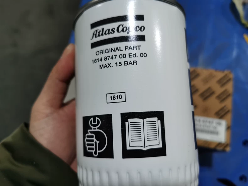 Atlas Copco 1614 Oil Filter thumbnail