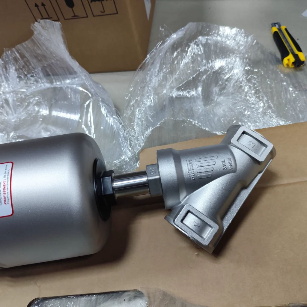 Burkert 339524 Control Valve