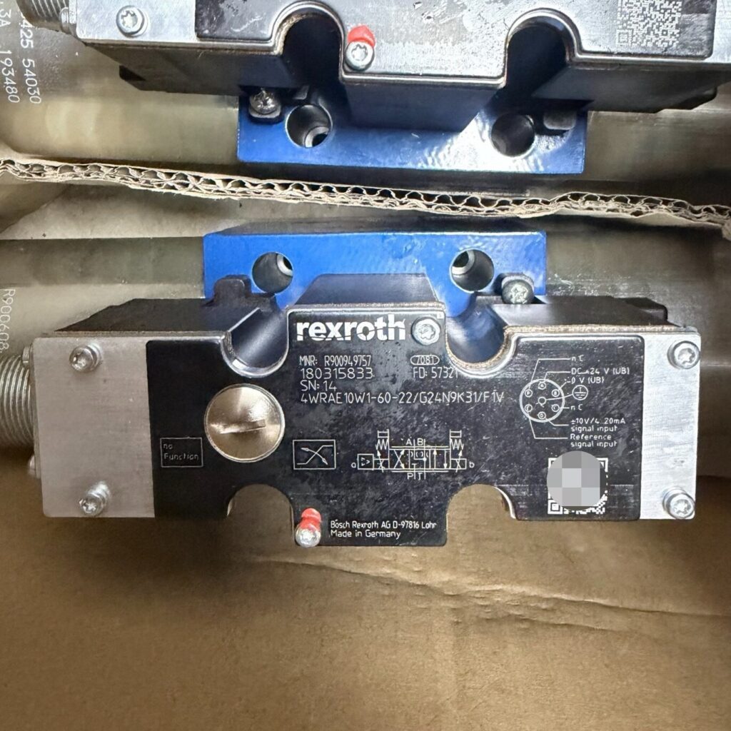 Bosch Rexroth R900949757 4WRAE10W1-60-2X/G24K31/A1V Valve