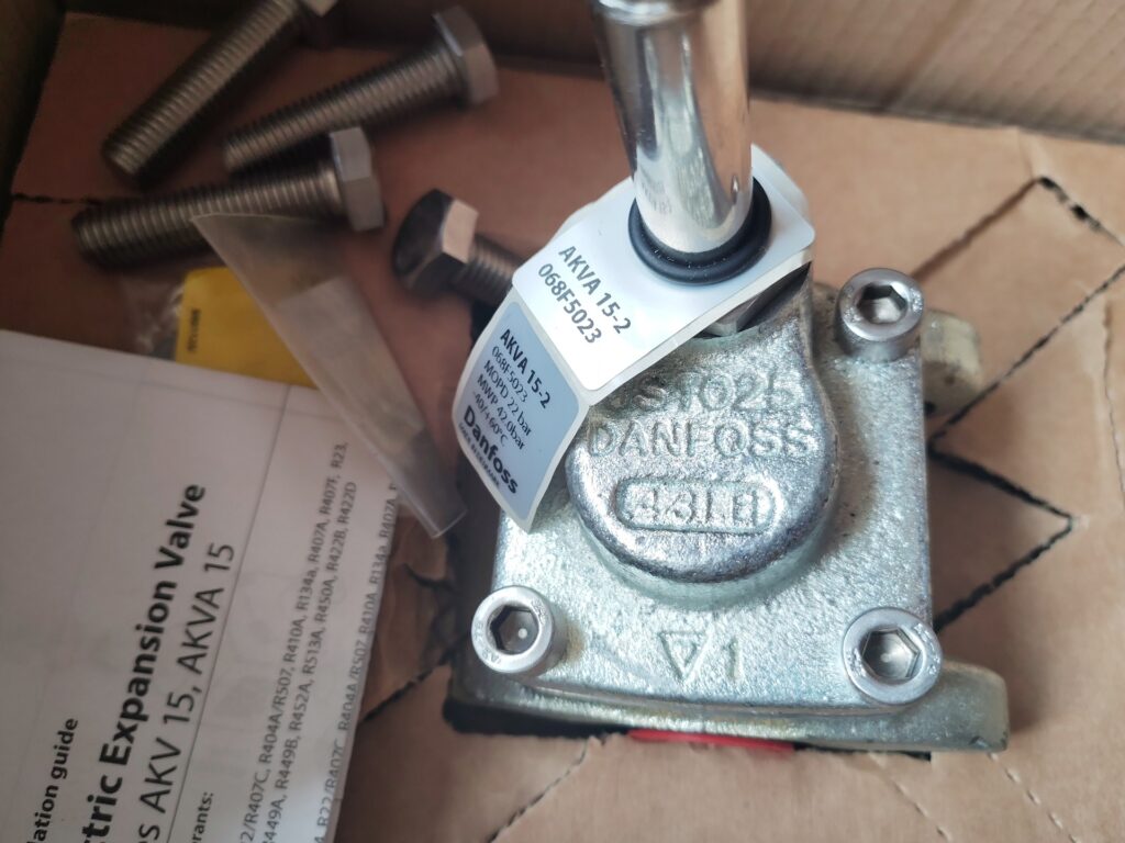 Danfoss 068F5023 Solenoid Coil thumbnail