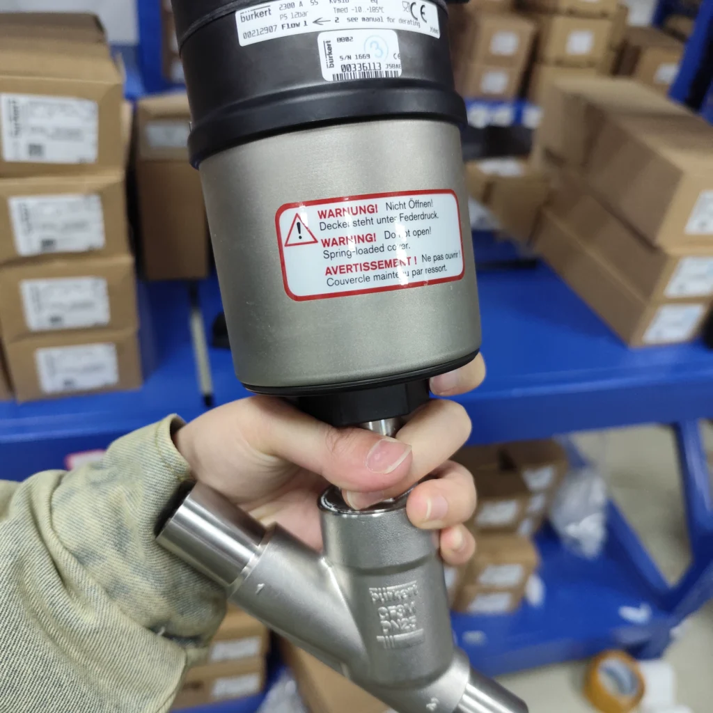 Burkert 336113 Control Valve