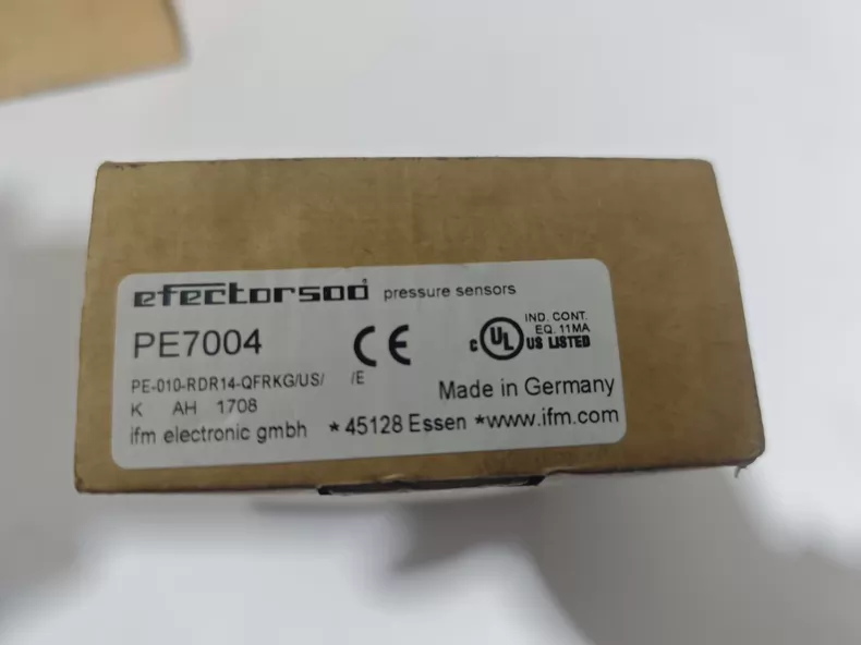 ifm Pressure Sensor PE7004 thumbnail