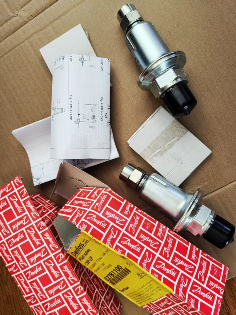 Danfoss 027B1100 Valve thumbnail