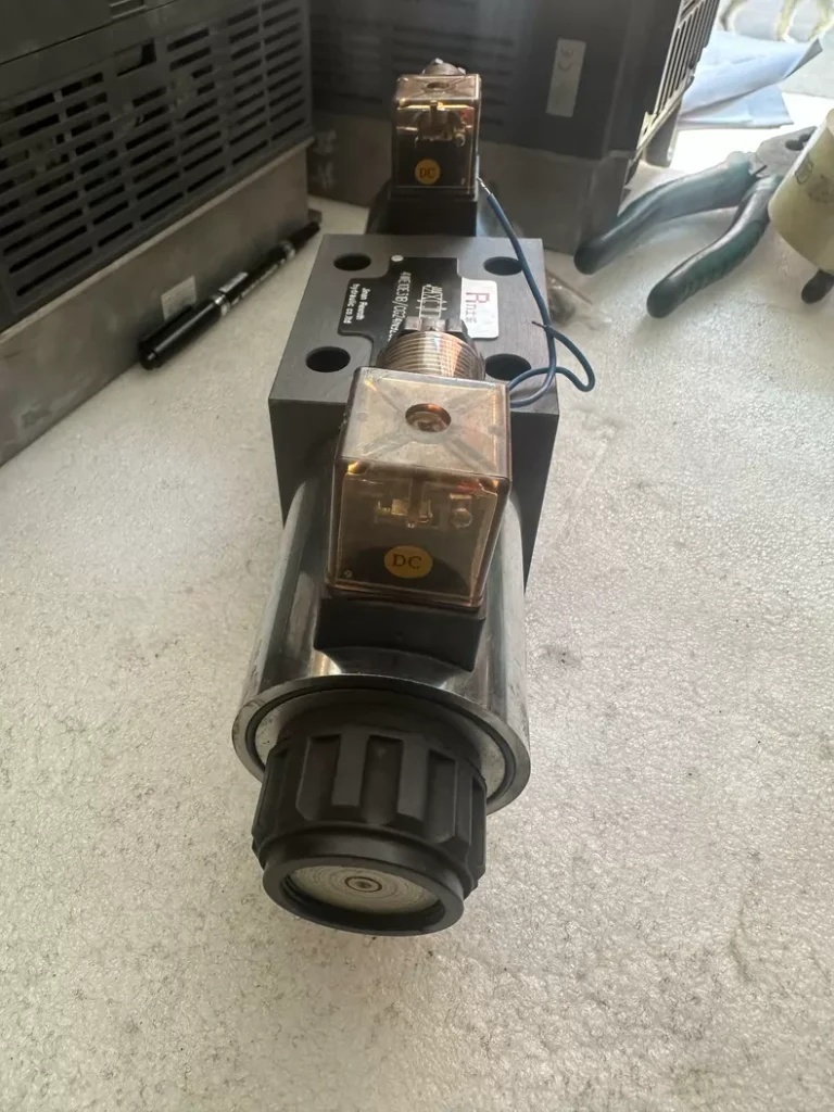 Bosch Rexroth 4WE10E31B/CG24N9Z5L Solenoid Valve