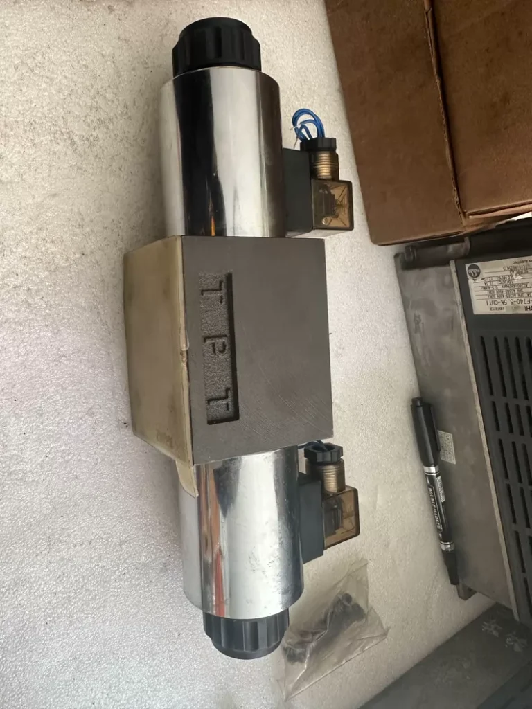 Bosch Rexroth 4WE10E31B/CG24N9Z5L Solenoid Valve thumbnail