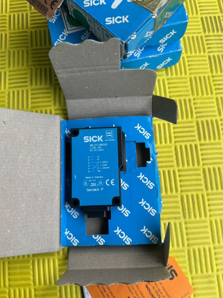 SICK WL27-2R630 Sensor