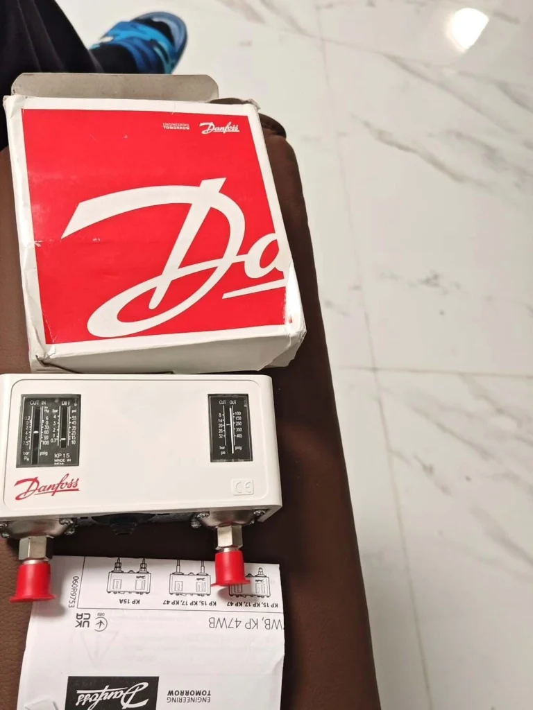 Danfoss 060-1264 Controller
