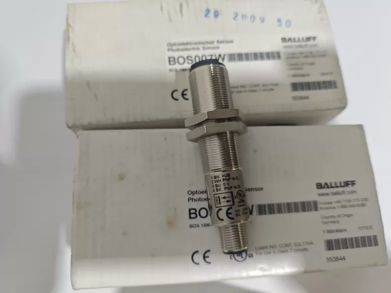 Balluff Photoelectric Sensor BOS007W