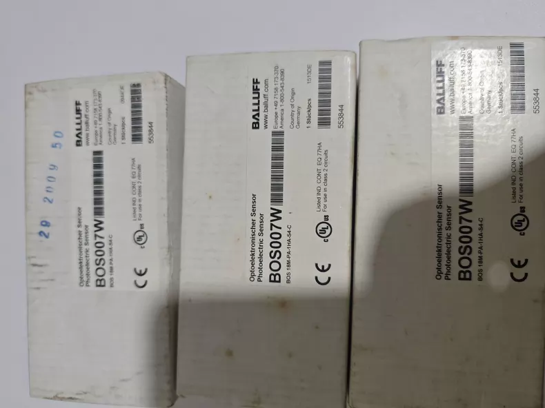 Balluff Photoelectric Sensor BOS007W thumbnail