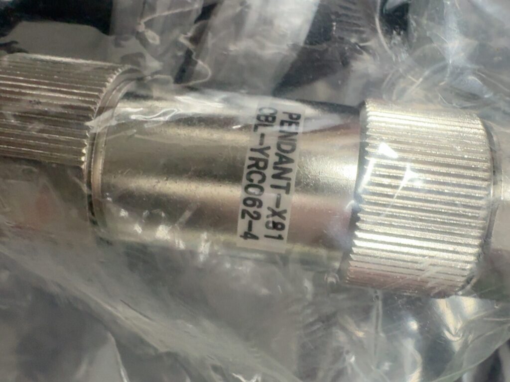 Yaskawa CBL-YRC062-4 Robot Teach Pendant Cable