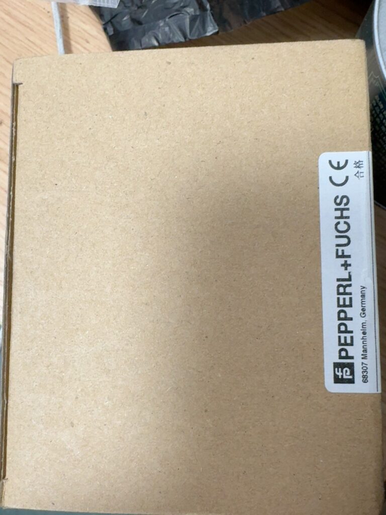 Pepperl+Fuchs RL28-8-H-1500-LAS/105/110 Photoelectric Sensor thumbnail