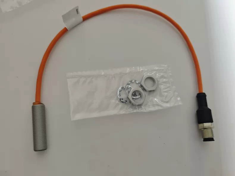 Balluff Proximity Sensor BES039W thumbnail