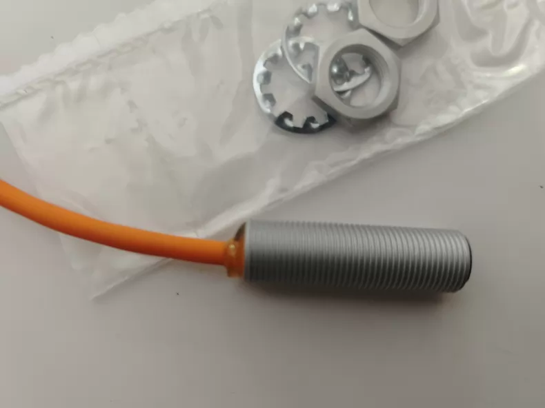 Balluff Proximity Sensor BES039W thumbnail