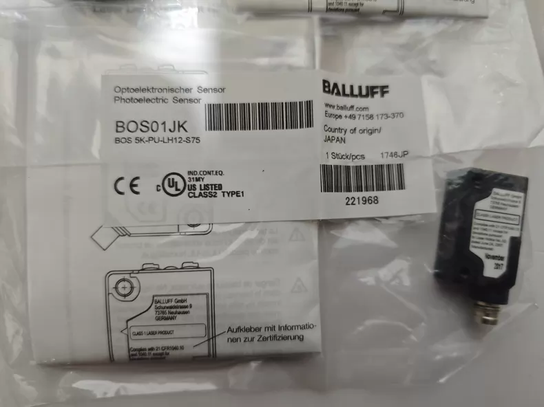 Balluff Photoelectric Sensor BOS01JK thumbnail