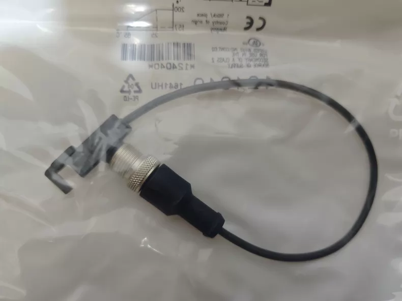 Balluff Magnetic Field Sensor BMF 305K-PS-C-2-S4-00.2 thumbnail