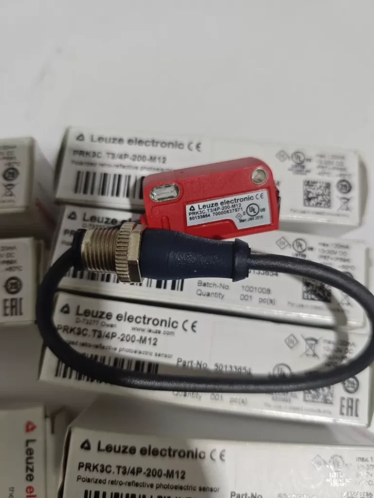 Leuze electronic Photoelectric Sensor PRK3C.T3/4P-200-M12 thumbnail
