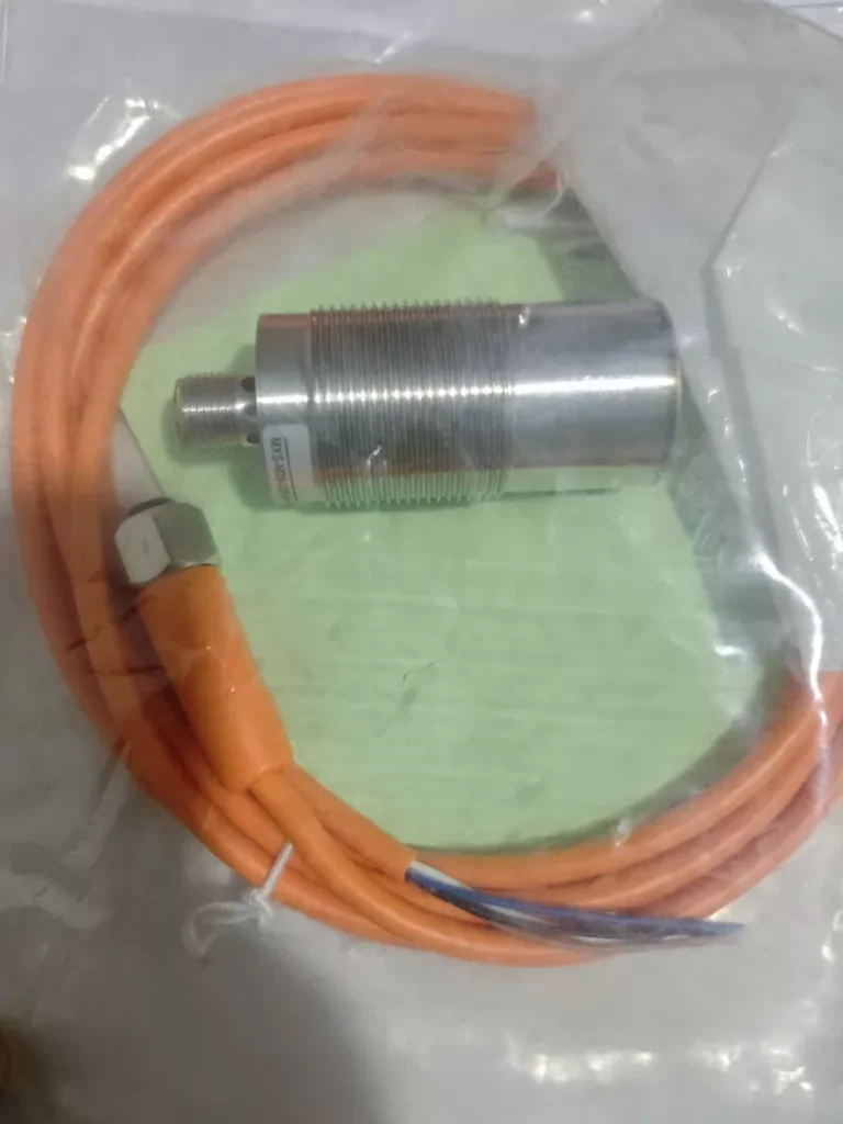 ELCO Inductive Proximity Sensor MXS-M30-Q25-H1141/W120 thumbnail
