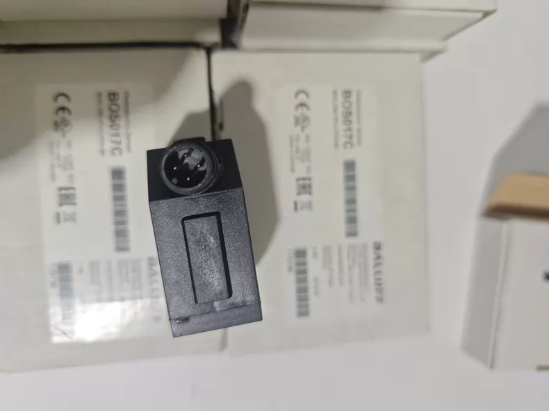 Balluff Photoelectric Sensor BOS017C thumbnail