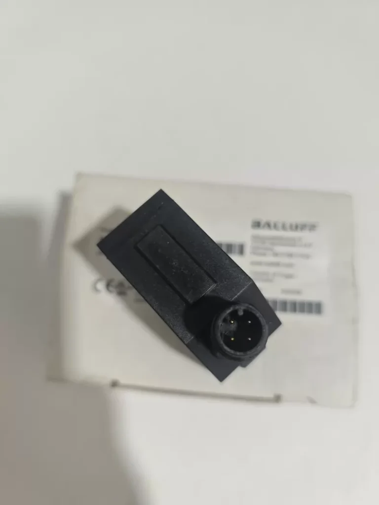 Balluff Photoelectric Sensor BOS01FR thumbnail