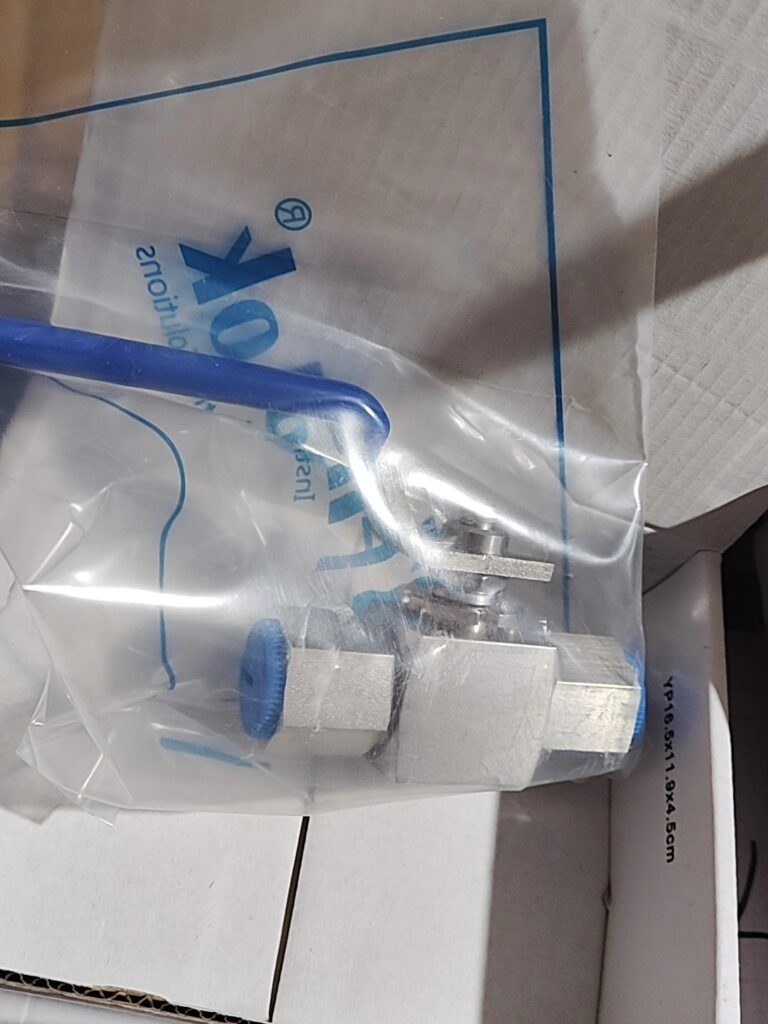 FineLok SS-100B-FNT8-P10 Ball Valve thumbnail