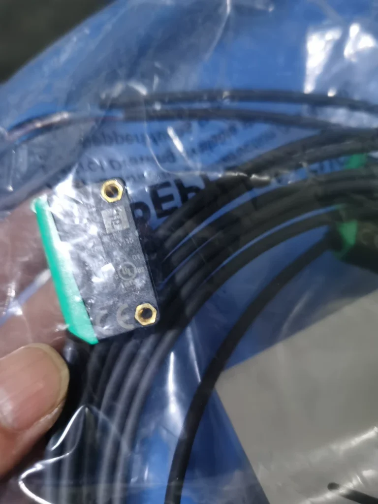 Pepperl+Fuchs M100/MV100-8091/102/115 Sensor thumbnail