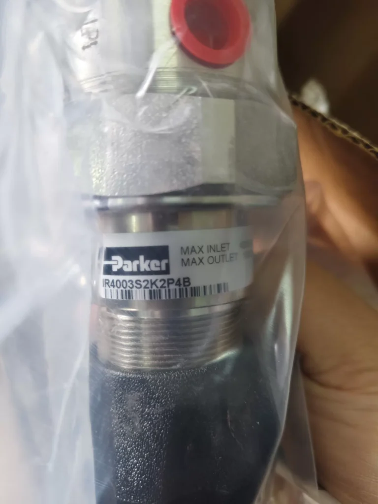 Parker IR4003S2K2P4B Pressure Regulator thumbnail